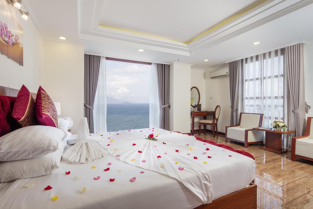 Apus Hotel Nha Trang Bagian luar foto